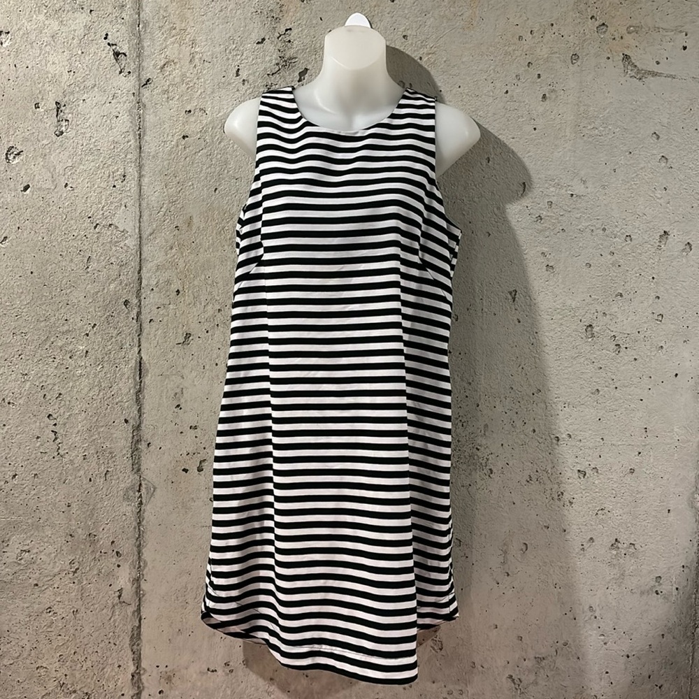 Cupid Black and White Pull On Short Sleeve Sheath Mini Dress - Size M
